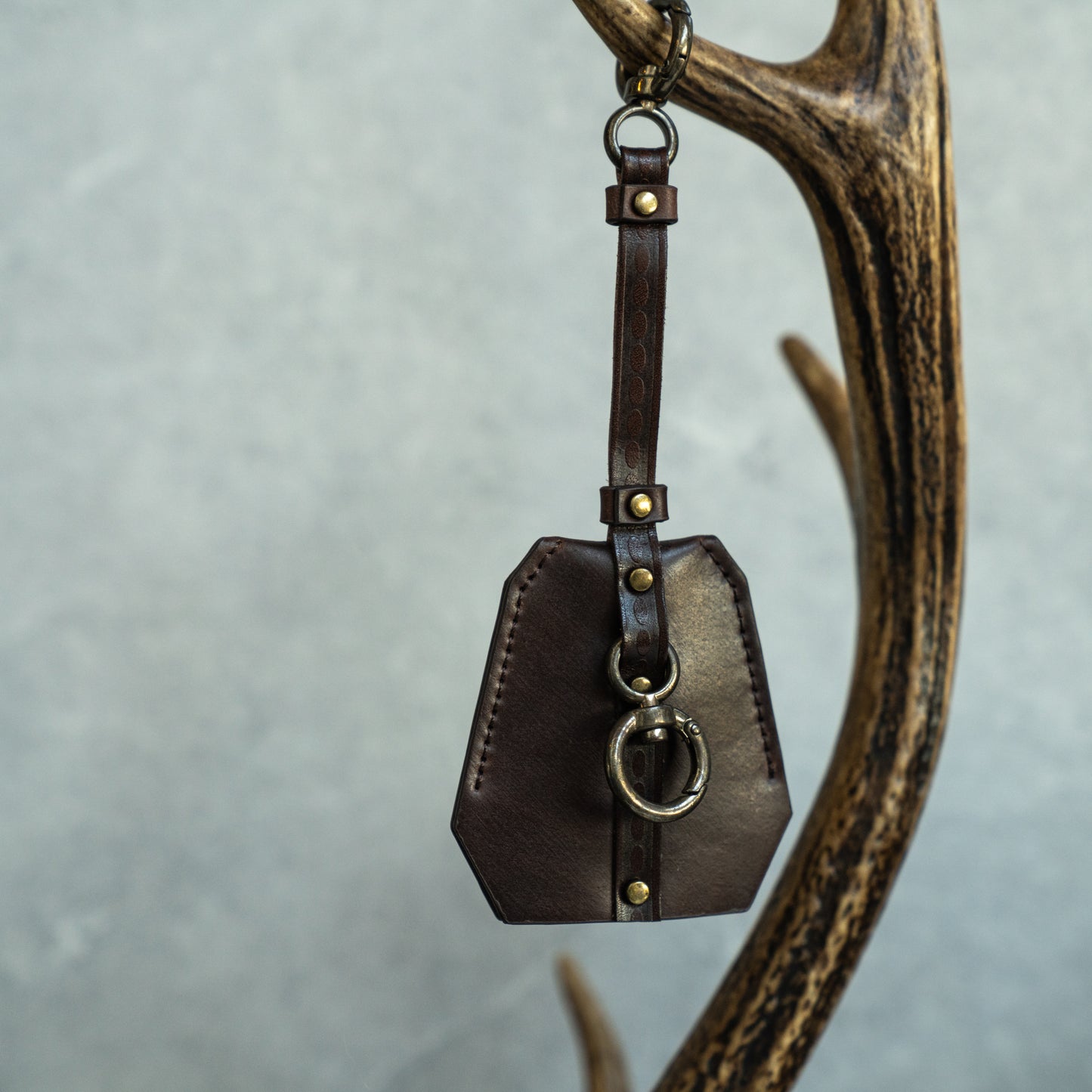 crochet keychain"cordovan"