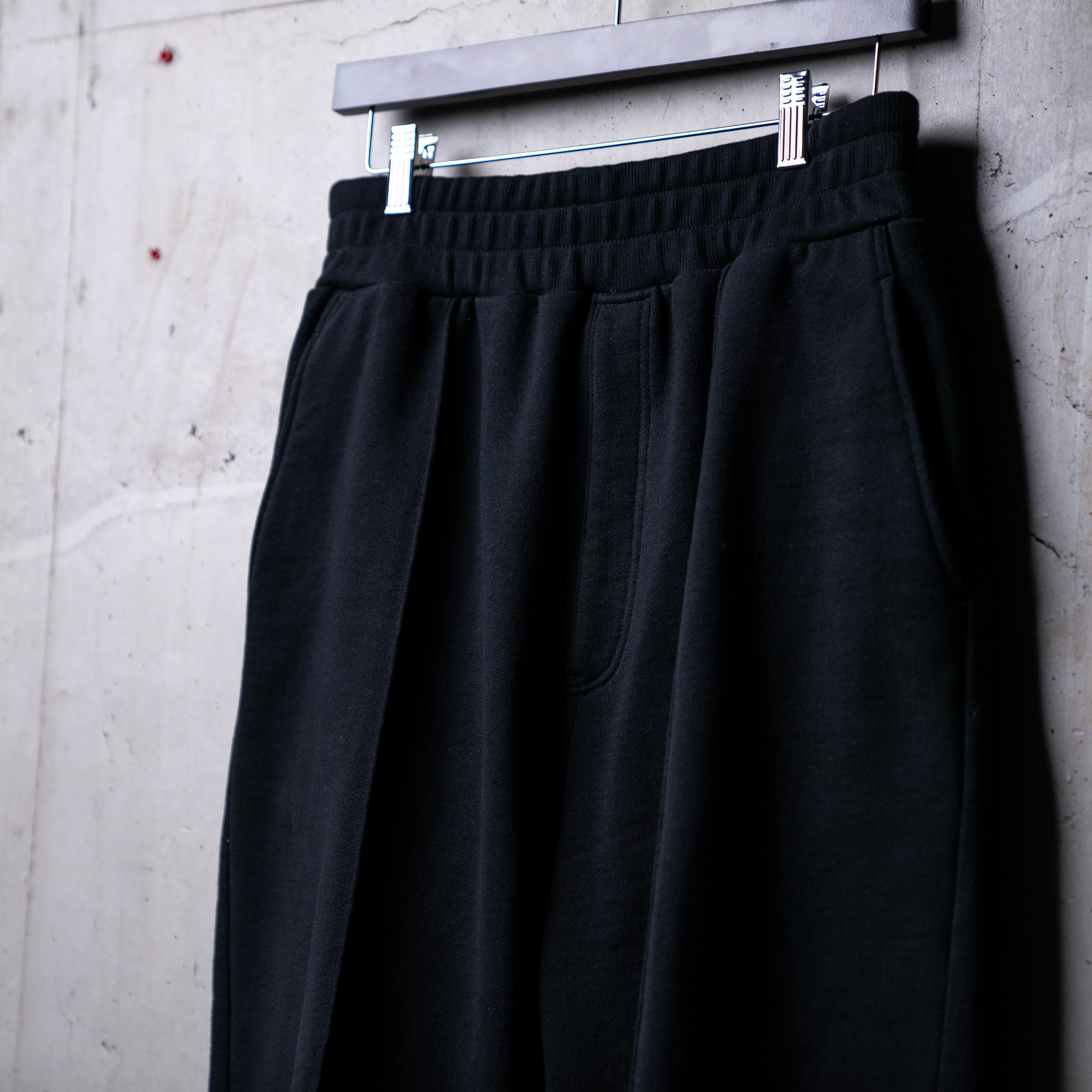 Sweat slacks – Maison Kinema