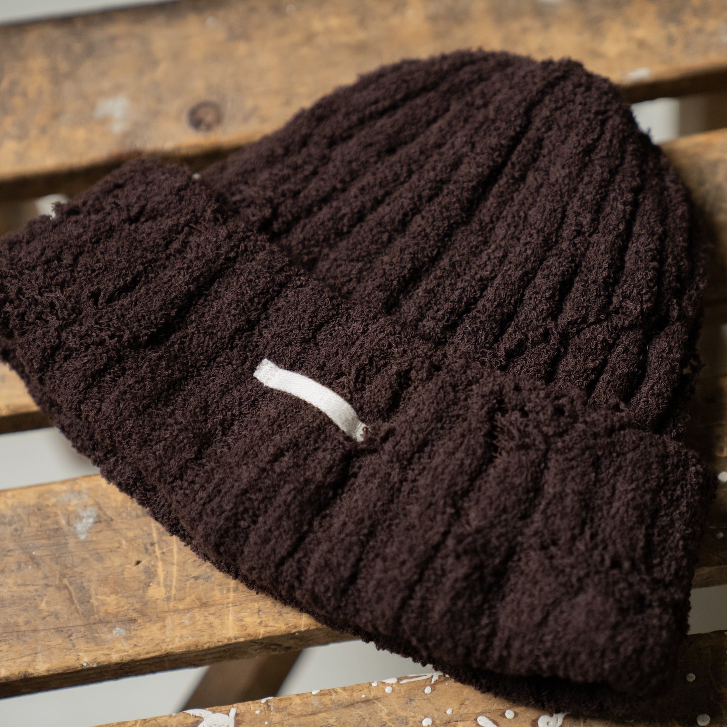 Pile damage knit cap